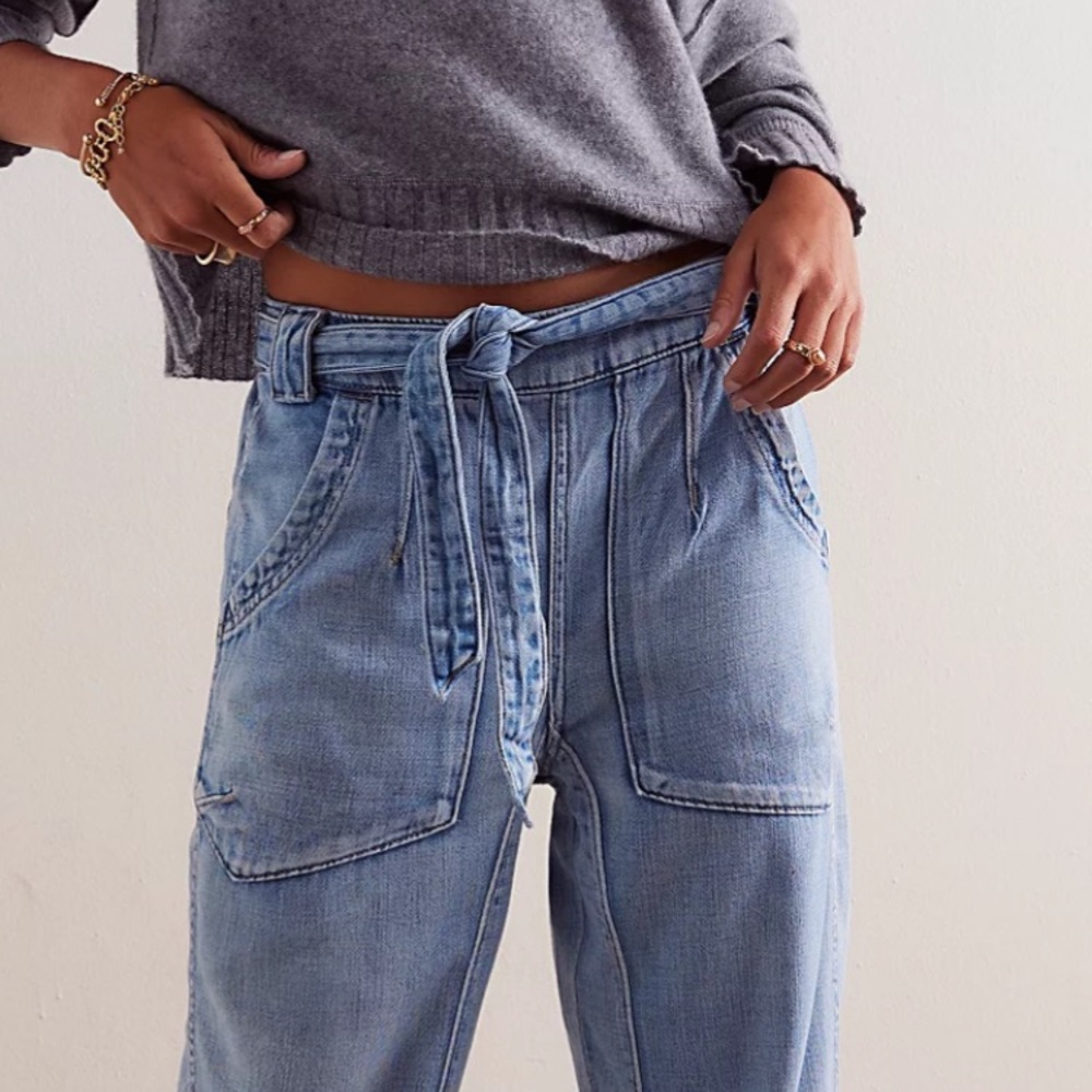 We the Free glitch drop pull on belted jogger boho faded jeans Free People - Picture 2 of 13
